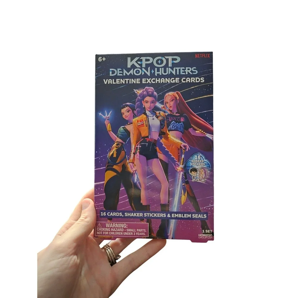 Kpop Demon Hunters 16ctValentine Exchange‎ Cards Shaker Stickers Emblem Seal